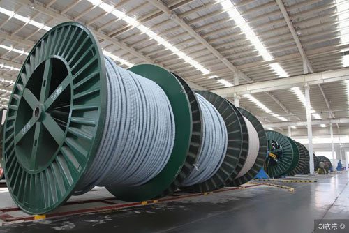 用電動彎管機彎制電纜保護管時應注意什么?